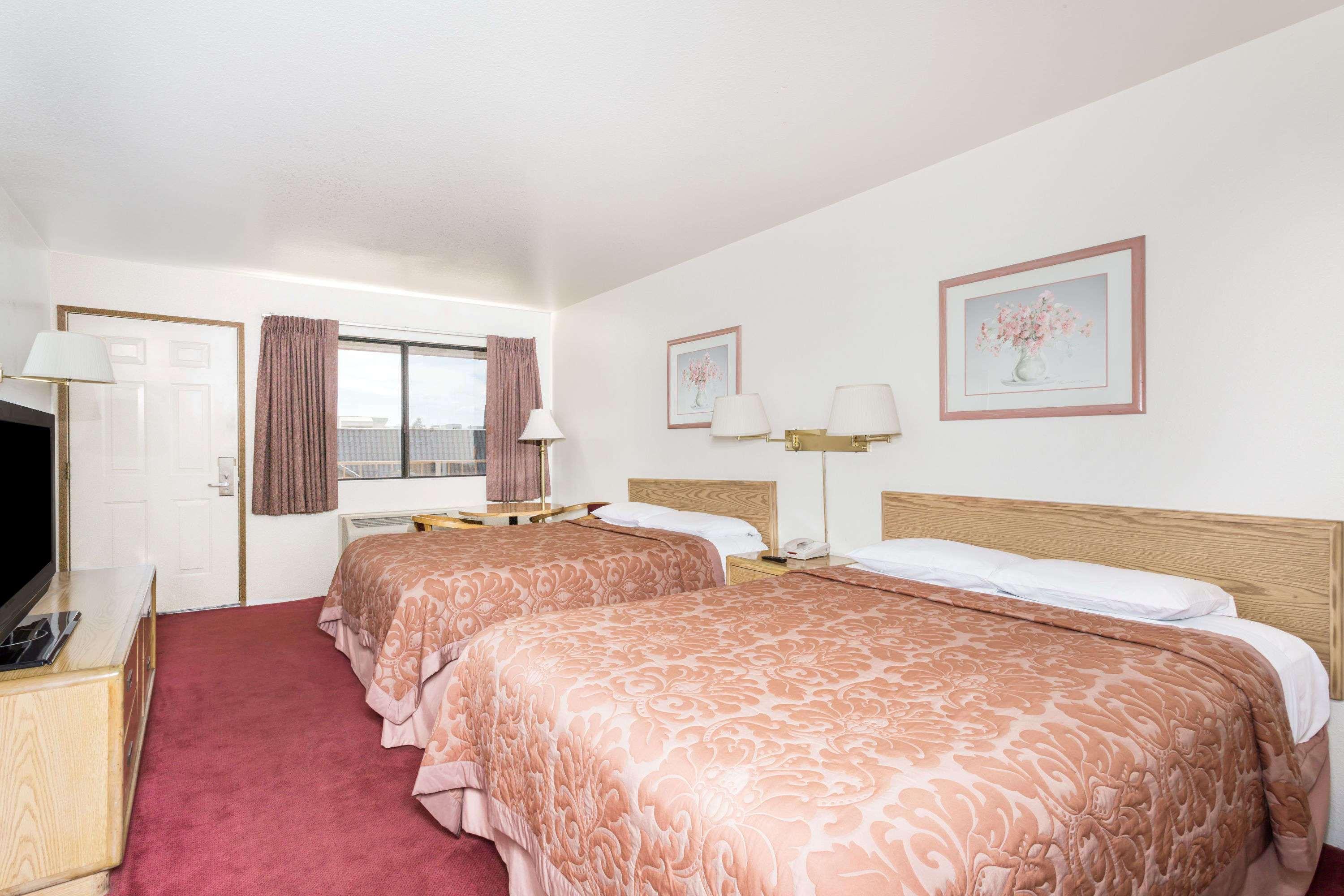 Super 8 By Wyndham Phoenix Metro North Extérieur photo