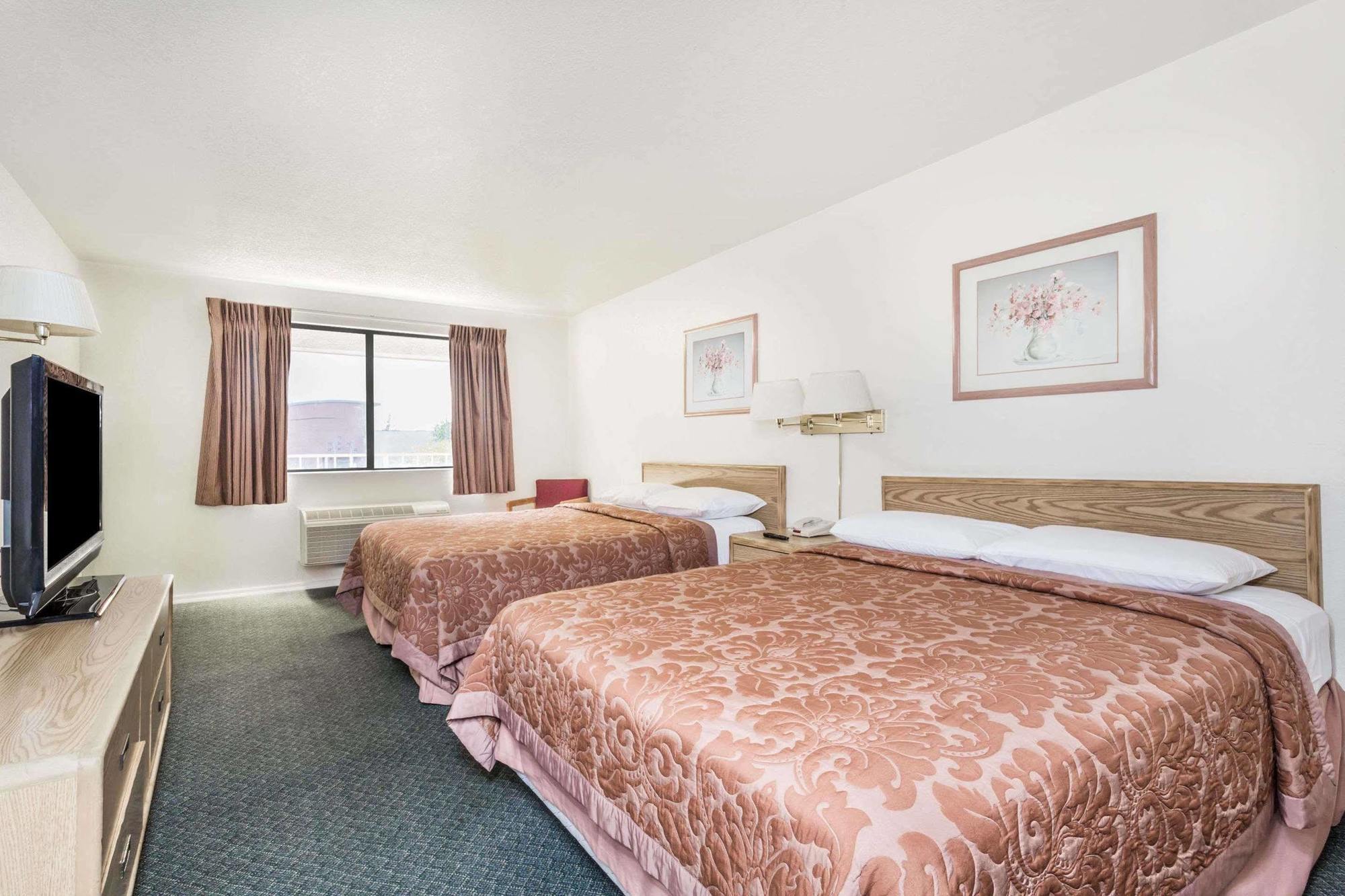 Super 8 By Wyndham Phoenix Metro North Extérieur photo