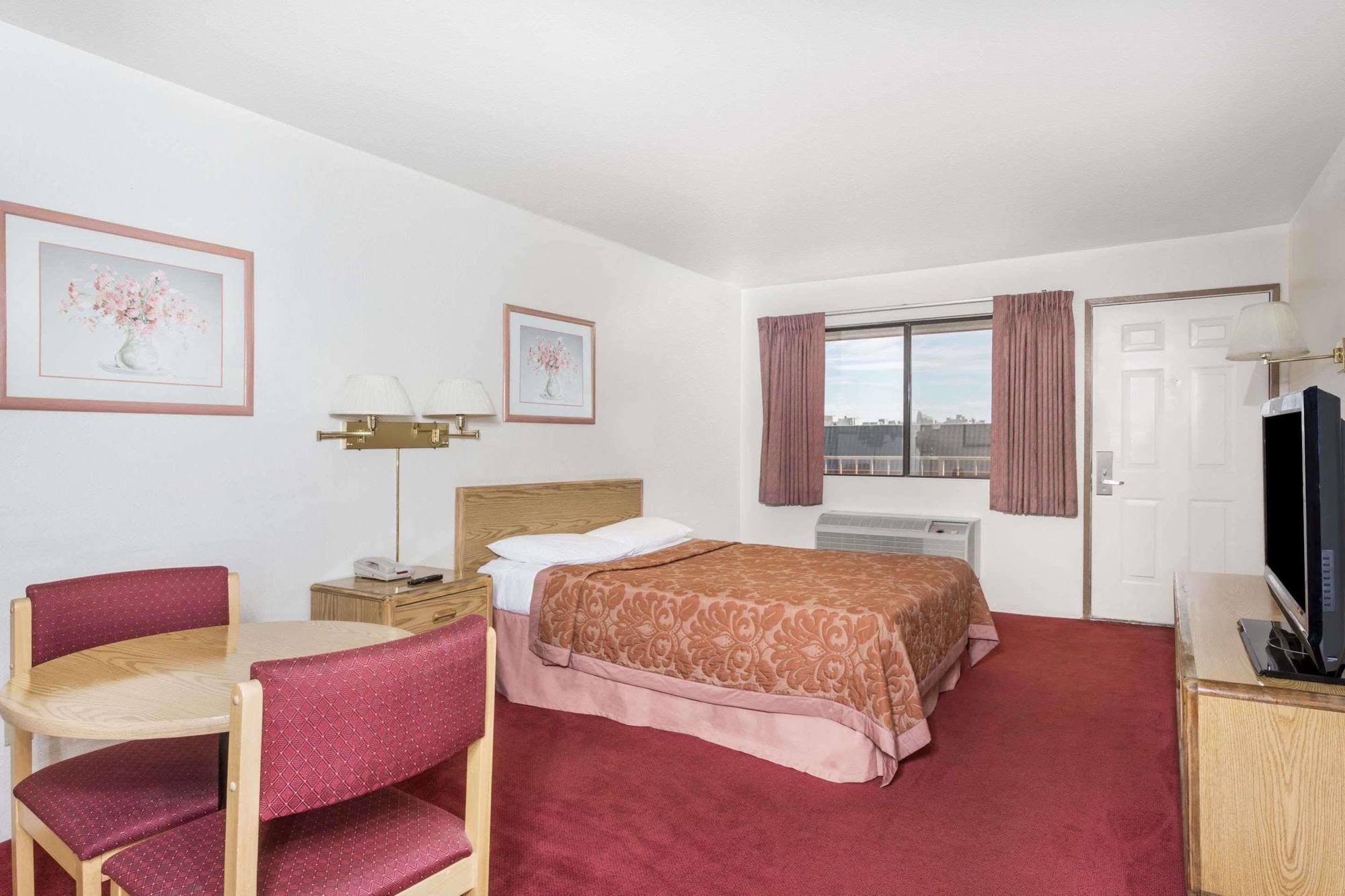 Super 8 By Wyndham Phoenix Metro North Extérieur photo